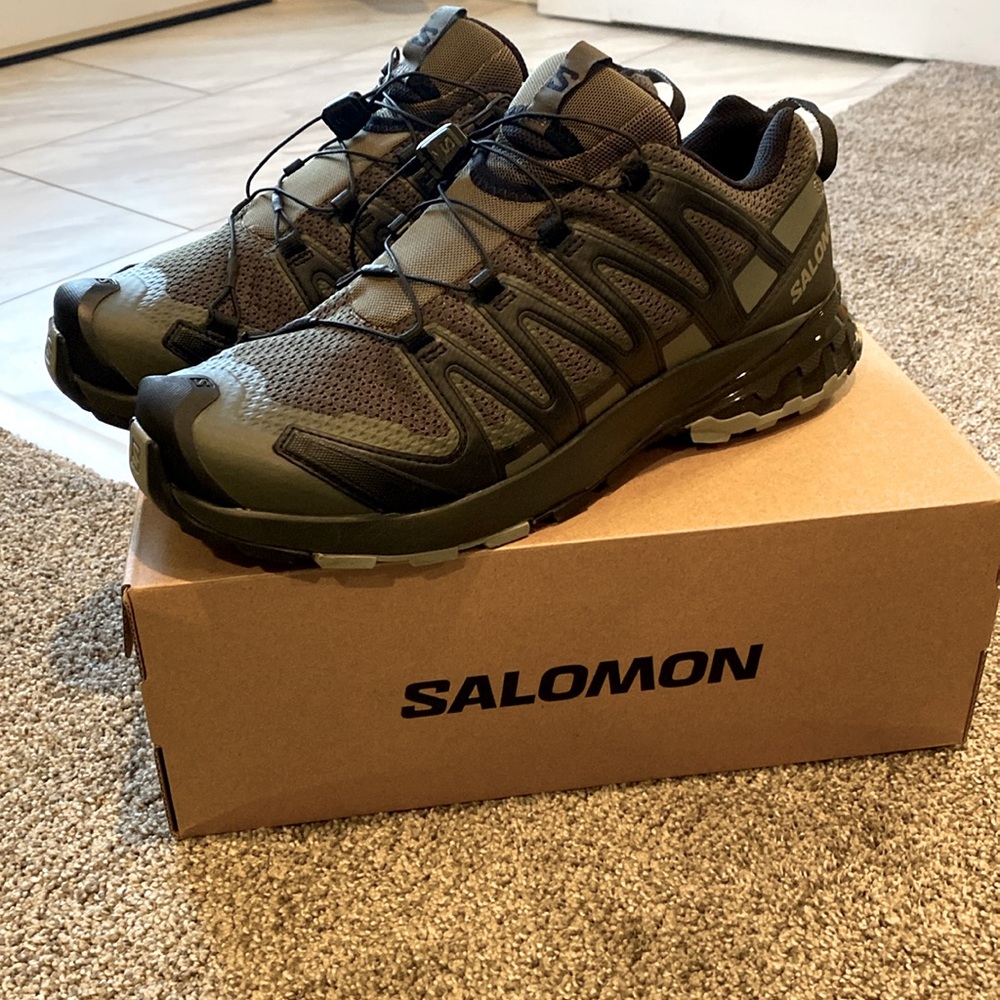Salomon XA PRO 3D v8  10.5 wide